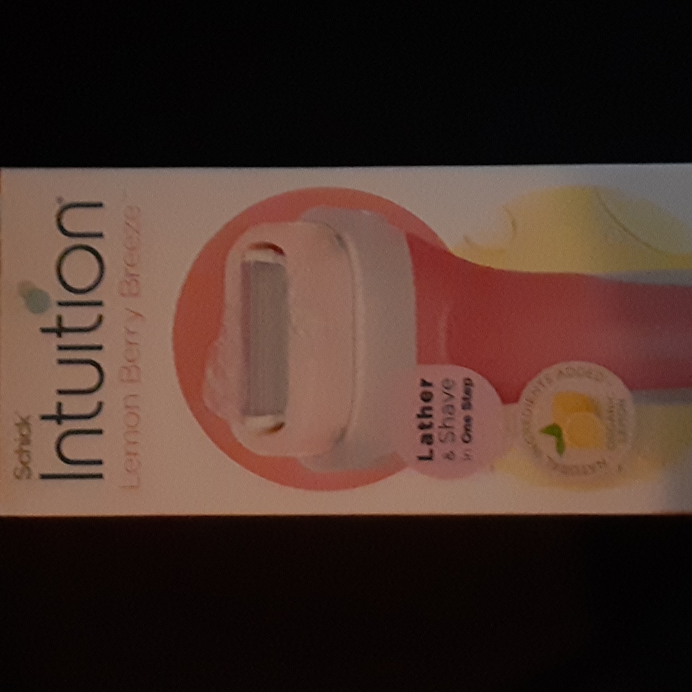 Women's Razor Bundle - Picture 3 of 3